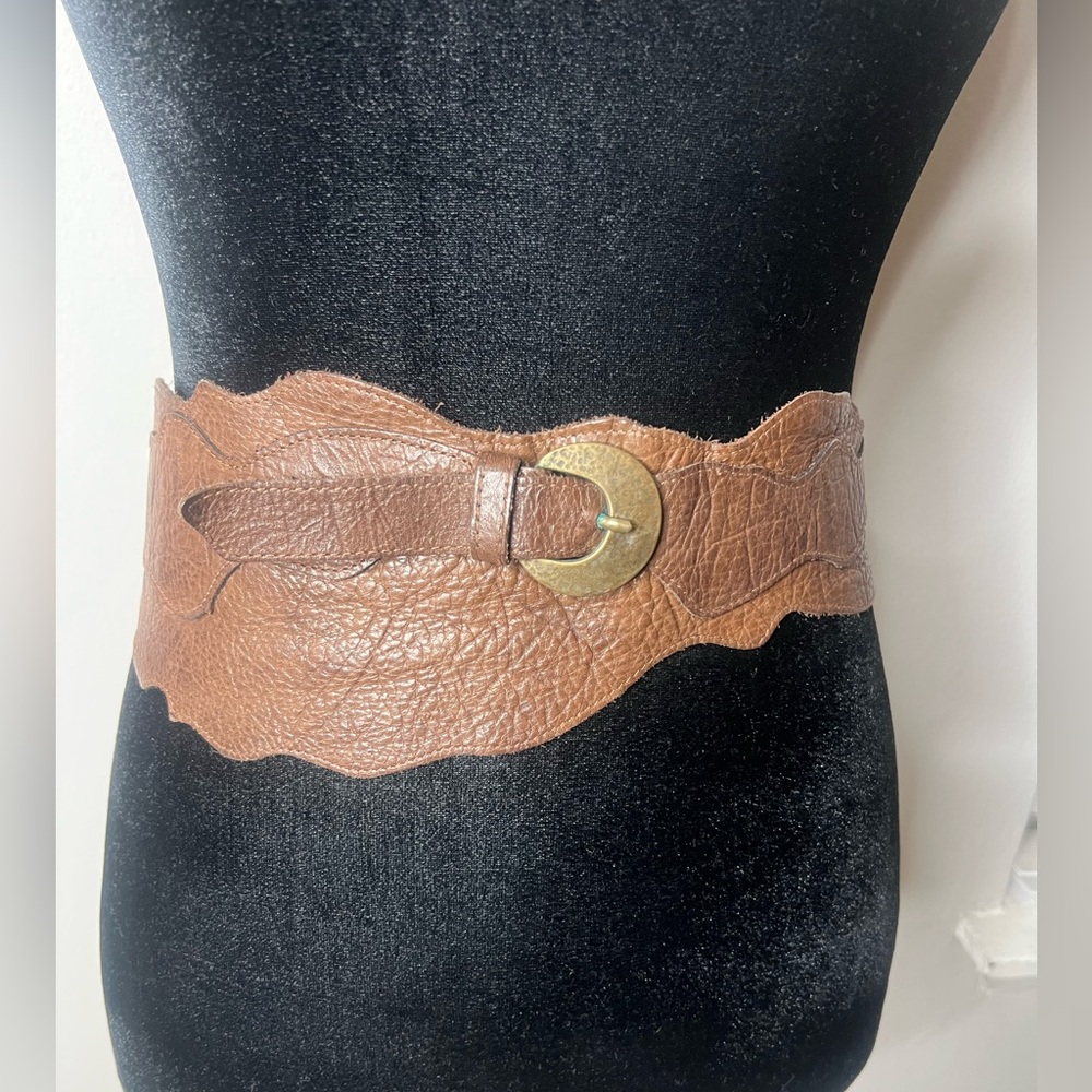 Accents & Essentials genuine leather vintage belt made in West Germany